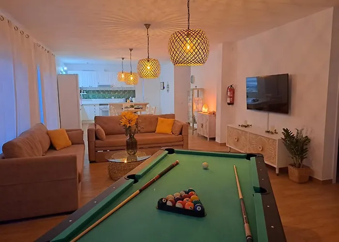 Calma Climatized Pool Private Jacuzzi In Tarajalejo וילה